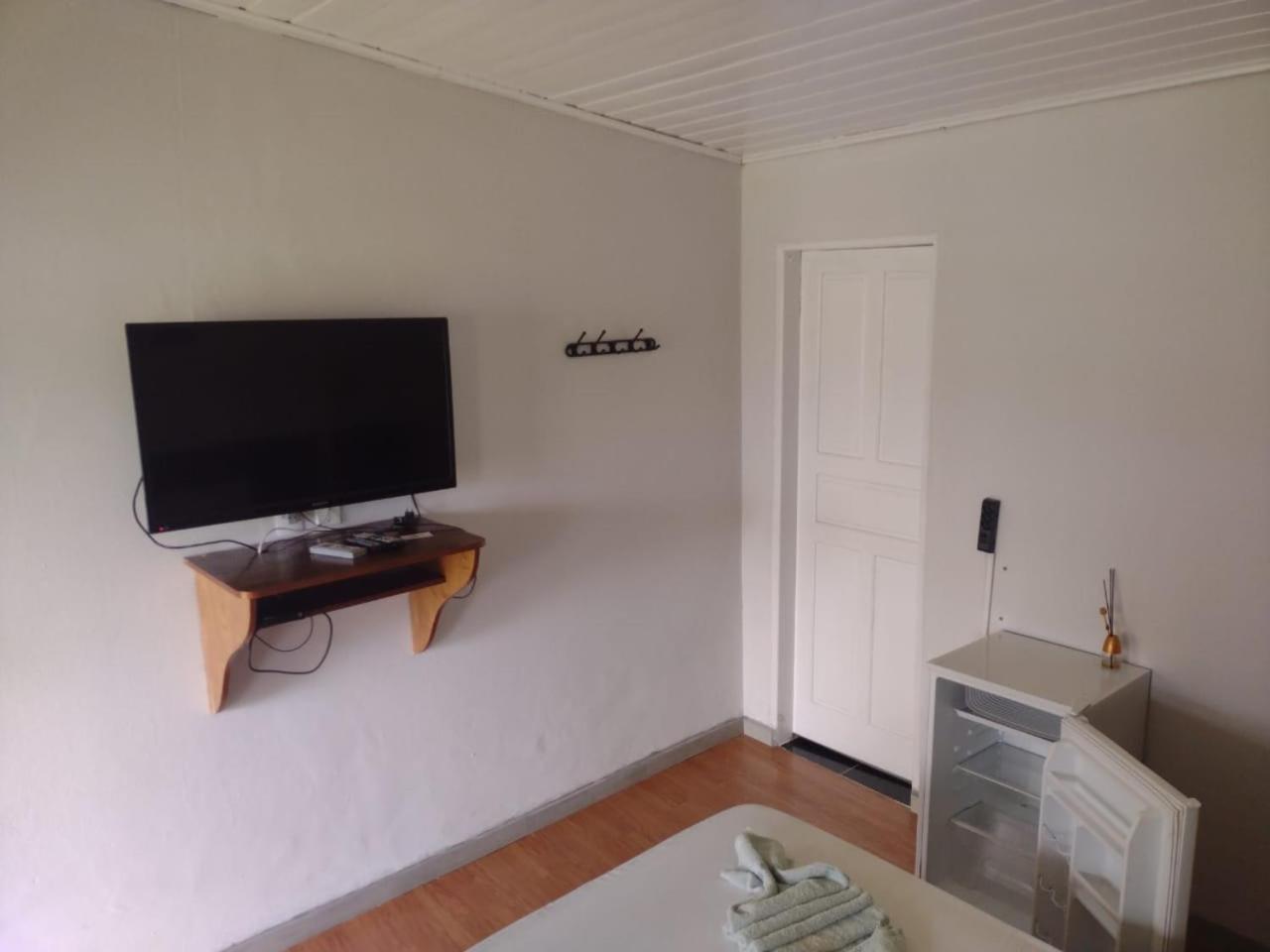 Iate Clube Rio Verde - Ilha Comprida Cananéia Exteriör bild